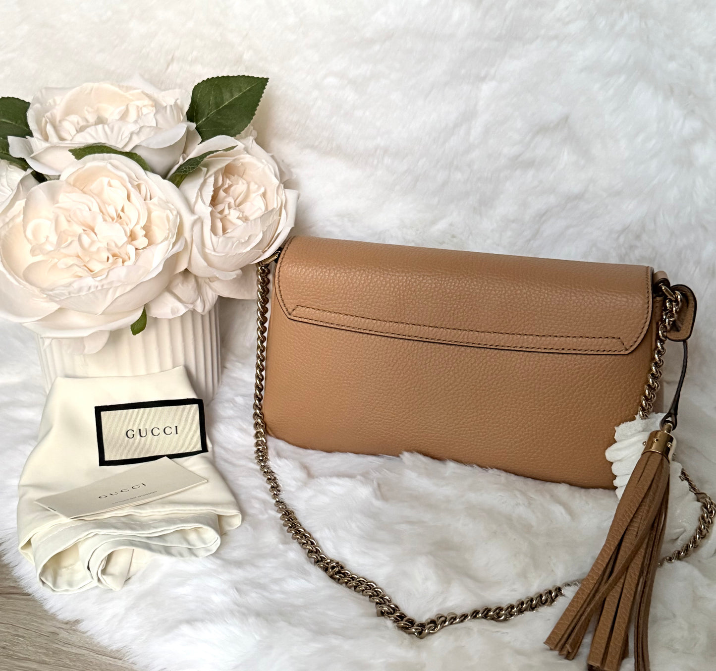 Beige Gucci Soho Camelia Light Tan Leather