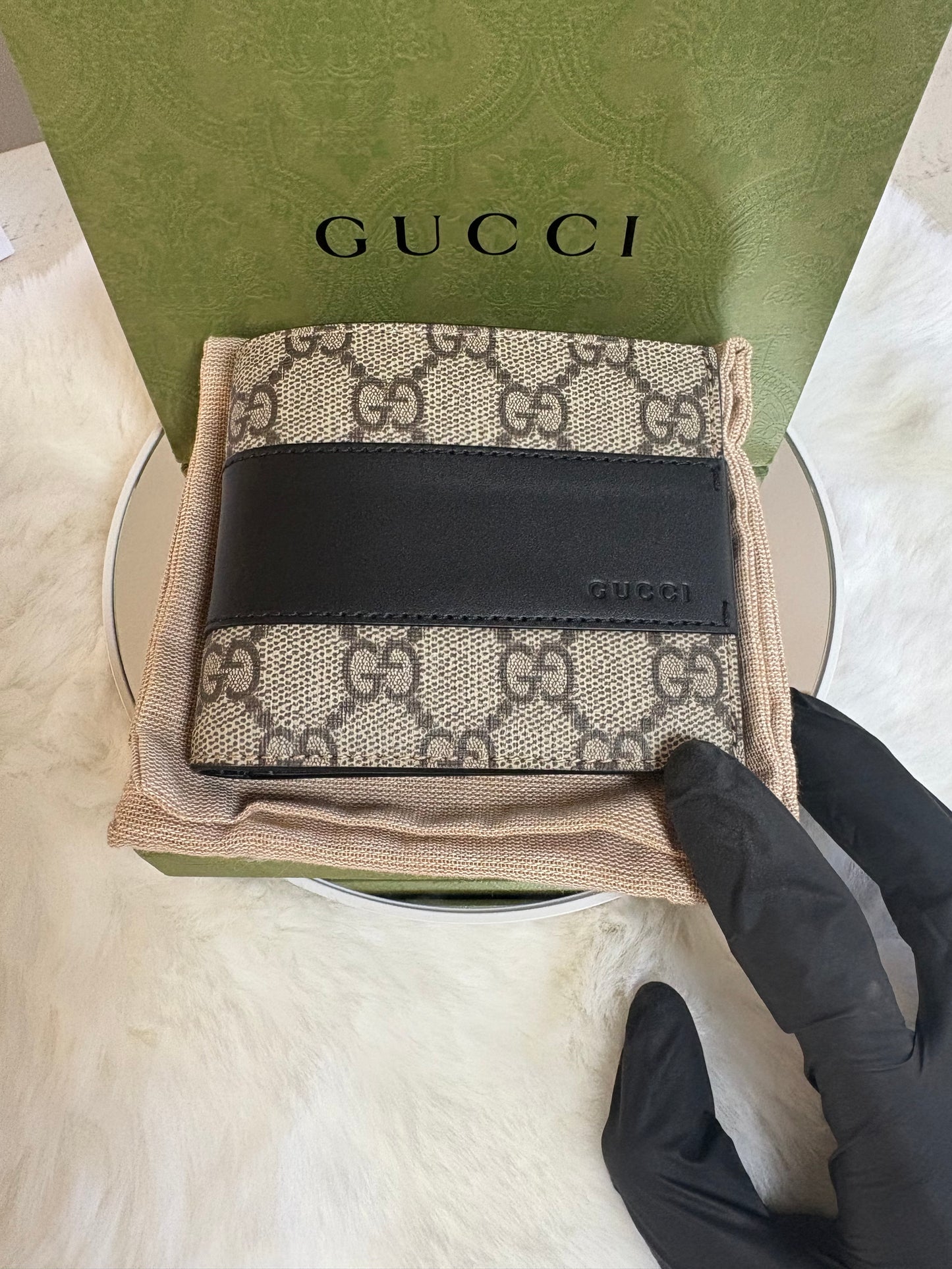 Men’s Gucci Wallet